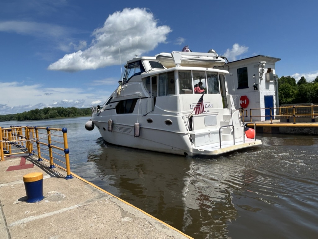 A boat going through Lock 15 on the Erie Canal